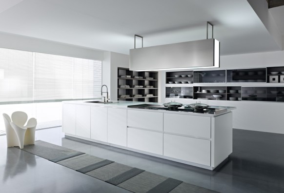 Mica White Metro Source Concept Specialist